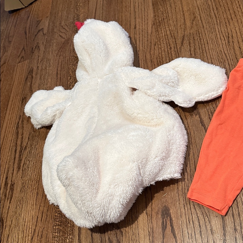 Carter's chicken costume set. Size 3-6 months - Picture 8 of 8